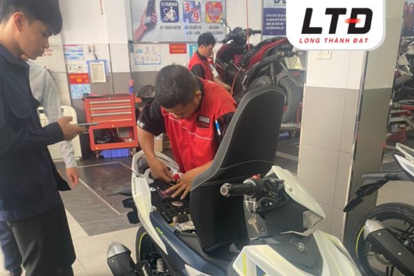 Xe máy cần được bảo dưỡng định kỳ sau mỗi 3.000 km hoặc 6 tháng