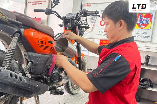 Bảo dưỡng xe định kỳ để xe được vận hành tốt và êm ái hơn 