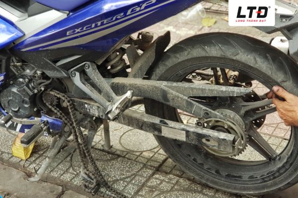 Có rất nhiều vị trí cần tra mỡ 