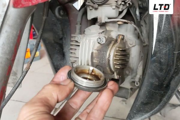 Cân chỉnh khe hở xupap để tối ưu hóa hiệu suất