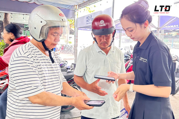 Check-in nhận quà cực chất