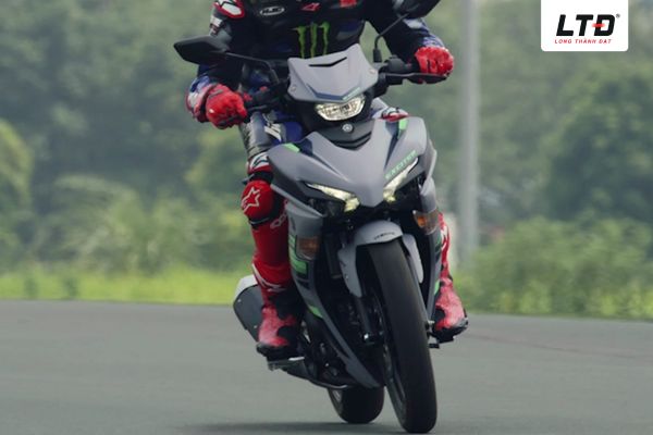 Cắt côn tiềm ẩn cả nguy cơ an toàn và nguy cơ gây hại cho xe