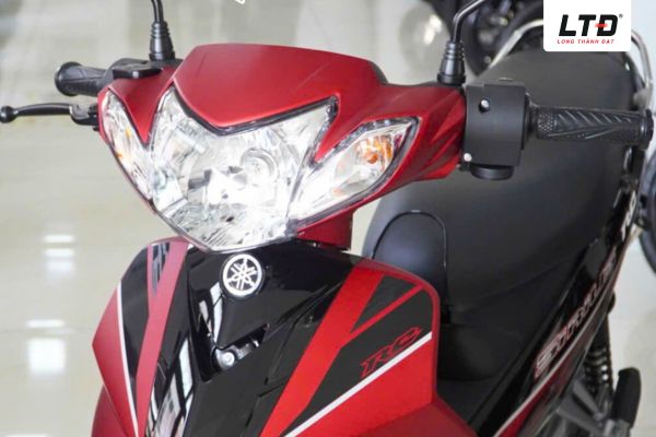 Hệ thống chiếu sáng phía trước sử dụng bóng Halogen công suất lớn