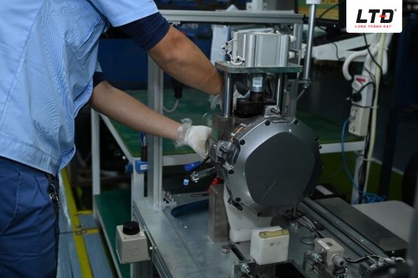YIPU 2 được hoàn thiện từ phiên bản động cơ điện YIPU thiết kế độc quyền của Yamaha.