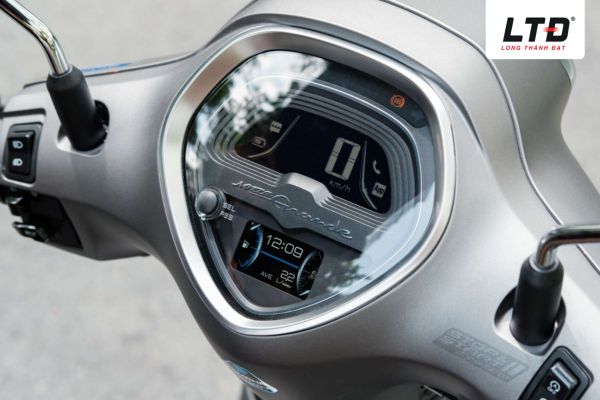 Đồng hồ LCD trên xe máy cần được sửa chữa khi xuất hiện các dấu hiệu bất thường