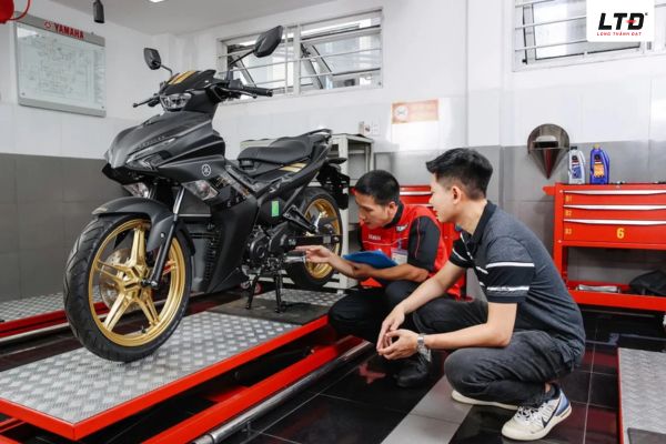 Duy trì thói quen kiểm tra và bảo dưỡng xe định kỳ một cách đều đặn