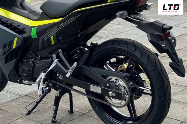 Hệ thống kiểm soát lực kéo TCS tăng độ bám đường 