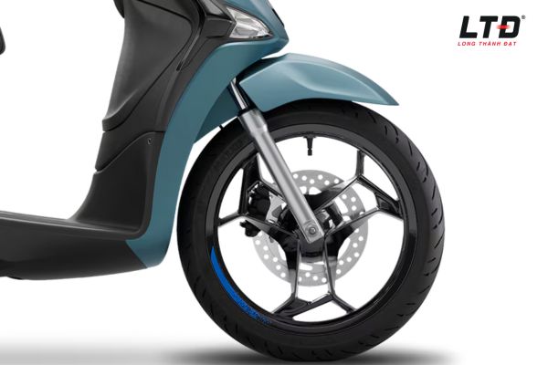 Hệ thống phanh đĩa trước 240 mm tích hợp ABS