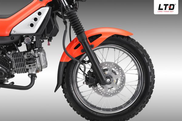 Lốp to bản 16-inch với gai hình khối vuông tăng cường độ bám đường