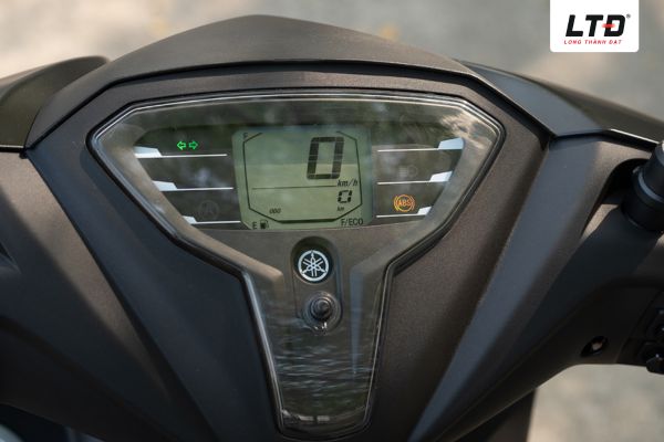 Yamaha Freego trang bị mặt đồng hồ LCD hiện đại với giao diện trực quan