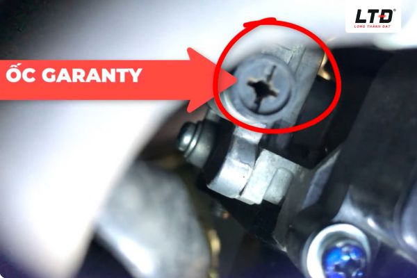 Ốc Garanti có tác dụng điều chỉnh độ mở của bướm ga khi bạn không vặn tay ga.