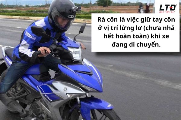 Rà côn là kỹ thuật giữ tay côn ở vị trí lửng lơ khi chạy xe.