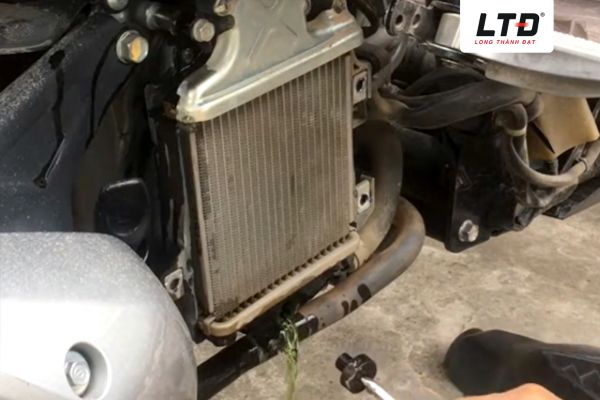 Rò rỉ hệ thống làm mát