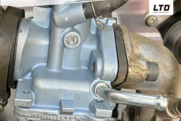 Rò rỉ xăng sẽ khiến xe bốc cháy nhanh hơn 