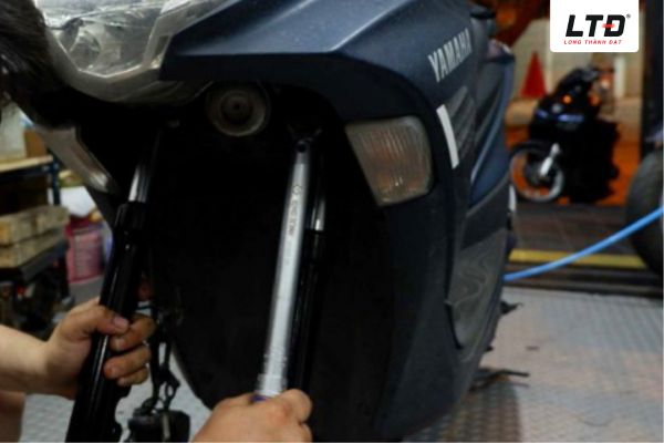 Tình trạng phuộc nhún không còn khả năng hồi cực kỳ nguy hiểm 