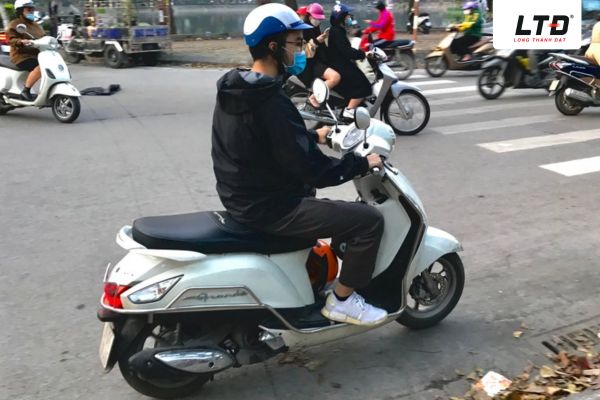 Thay nhầm nhớt sẽ khiến xe ì máy, tăng tốc chậm hơn trước.
