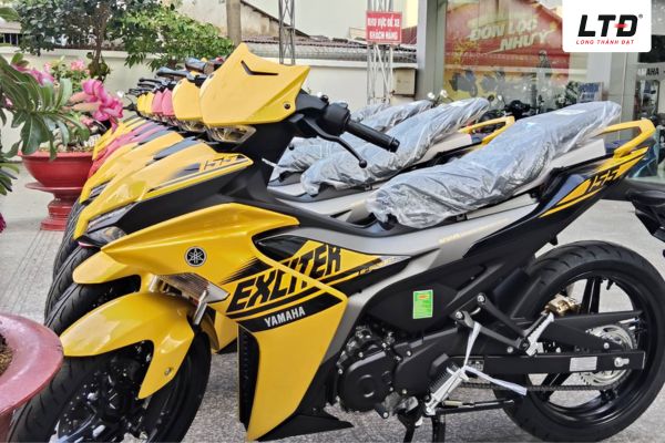 Exciter 155 VVA phiên bản tiêu chuẩn màu mới mang đậm hơi thở thể thao hiện đại 