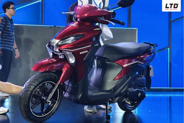  Yamaha GEAR 125 có thiết kế thể thao, trẻ trung với nhiều đường cắt xẻ